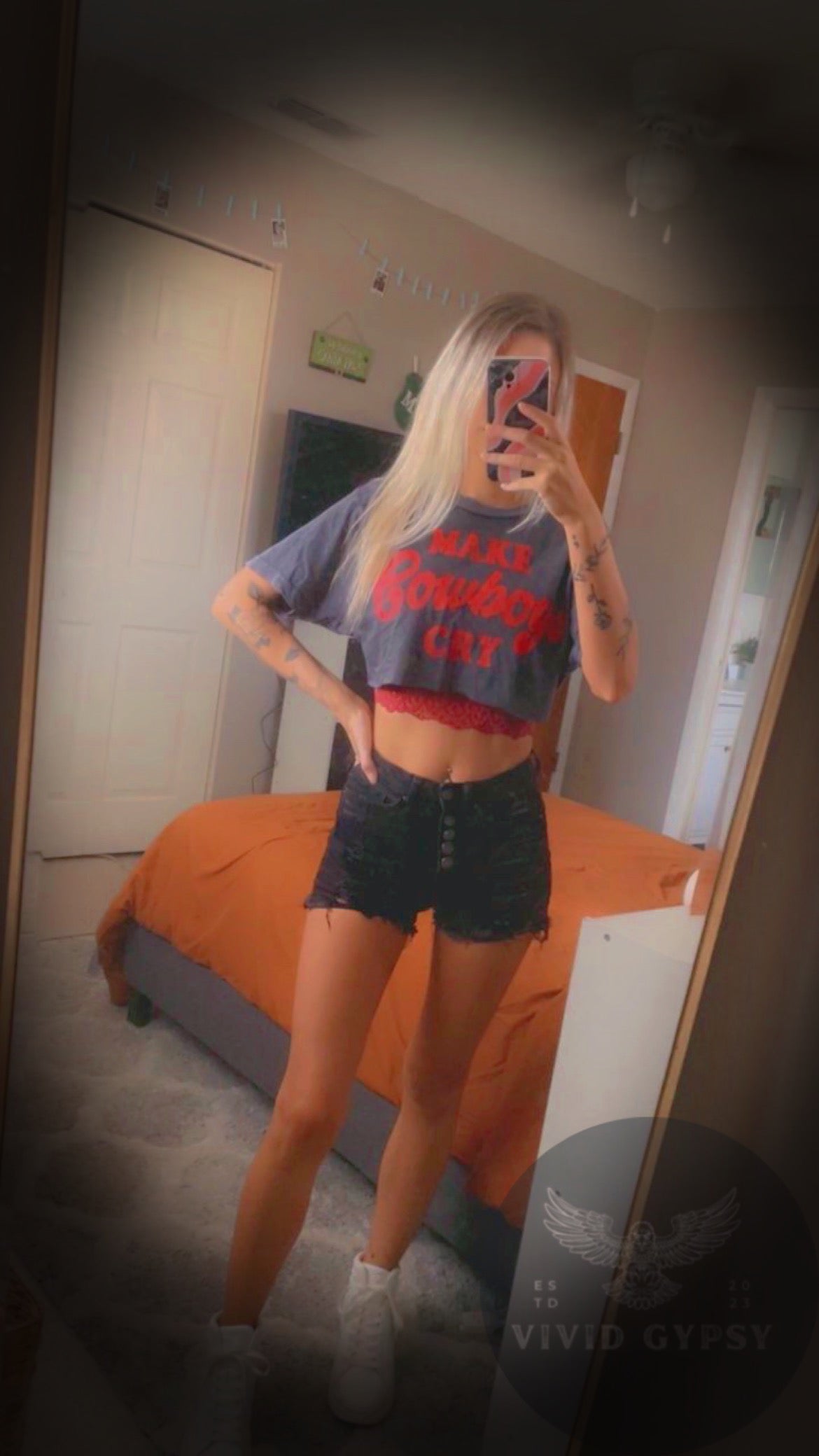 Make Cowboys Cry - Vintage Crop Top
