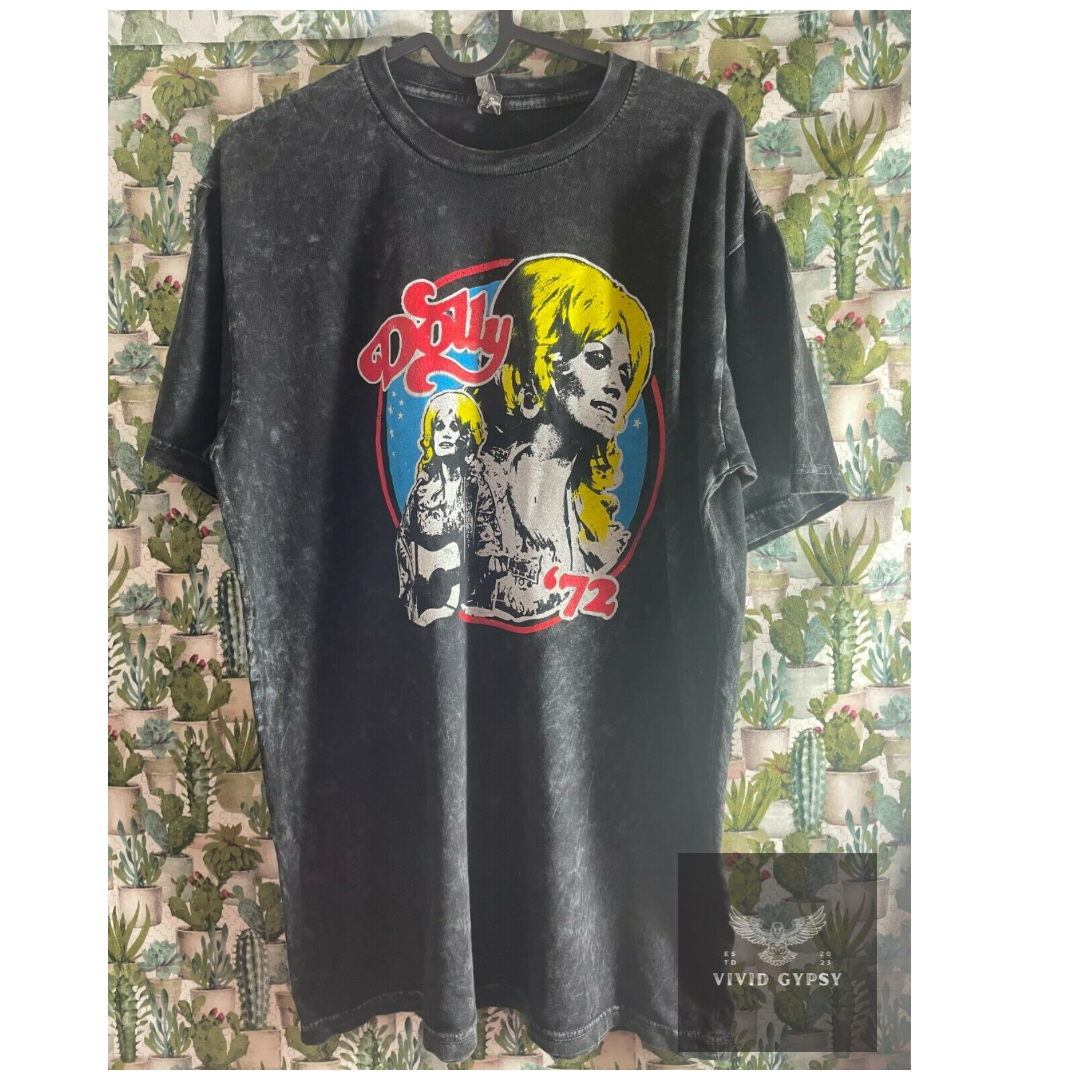 The Queen of Country - Vintage Tee
