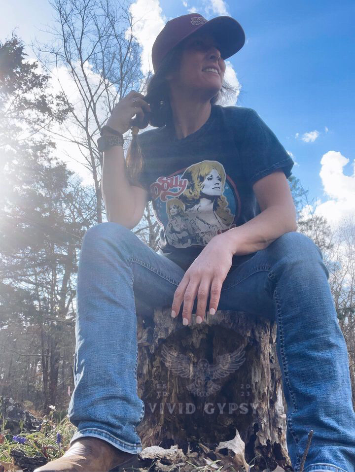 The Queen of Country - Vintage Tee