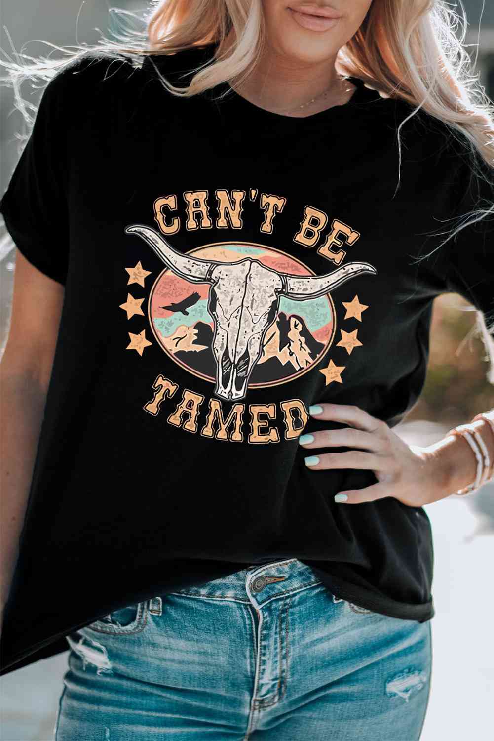 CAN'T BE TAMED - Graphic Short Sleeve Tee