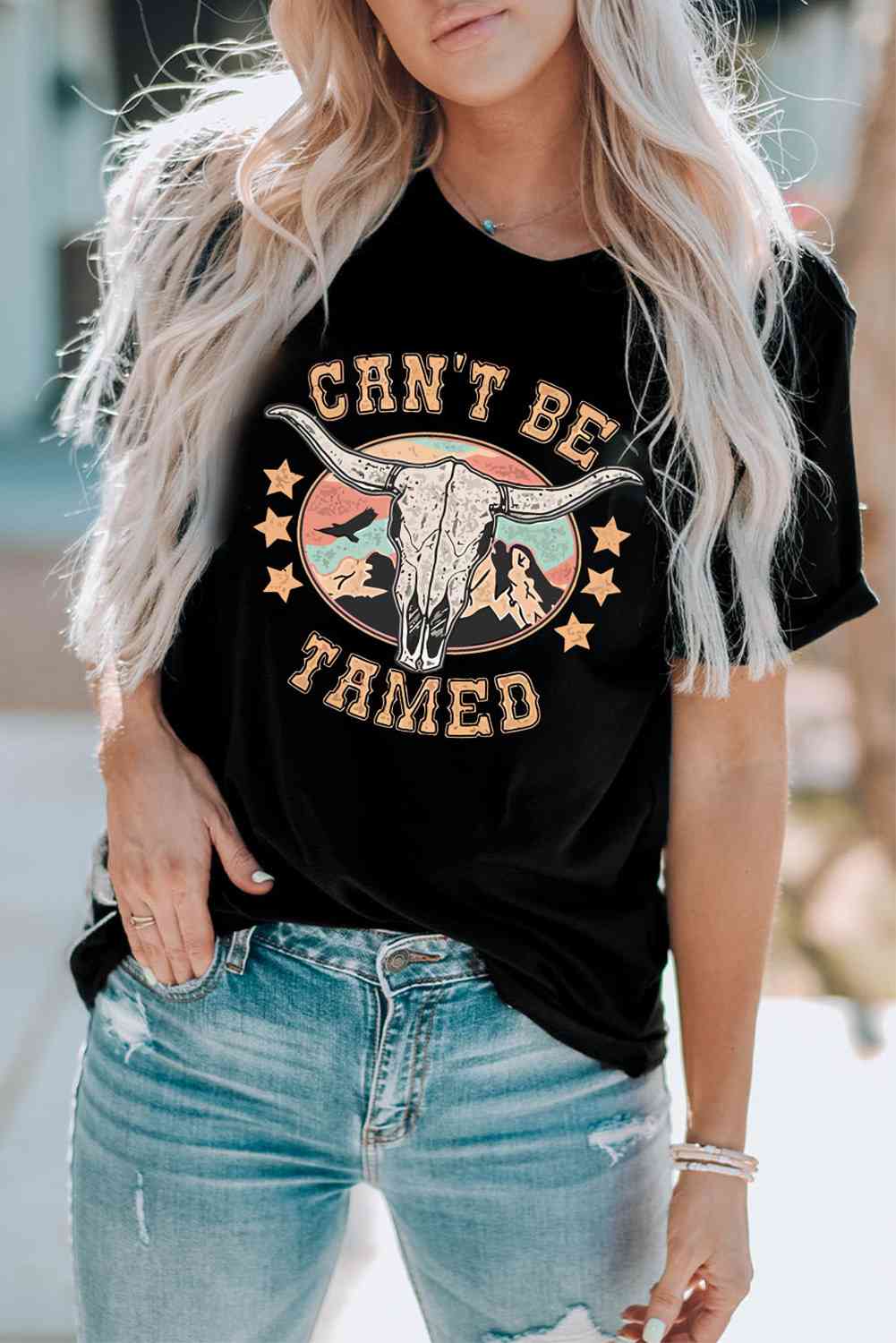 CAN'T BE TAMED - Graphic Short Sleeve Tee